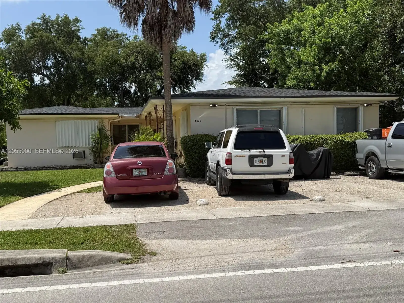 1570 NE 130th St, North Miami FL 33161 photo 3