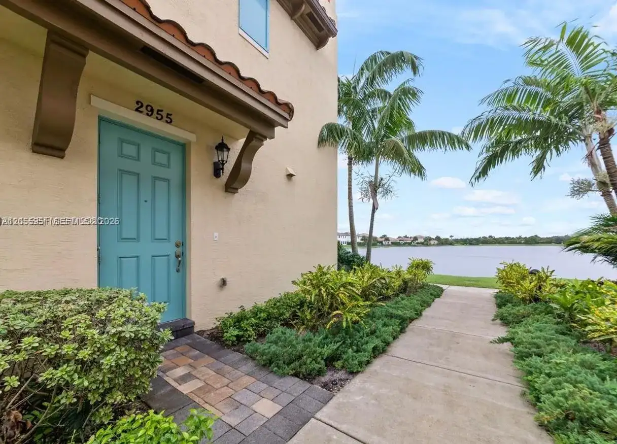 2955 Tortola Way, Cooper City FL 33024 photo 2