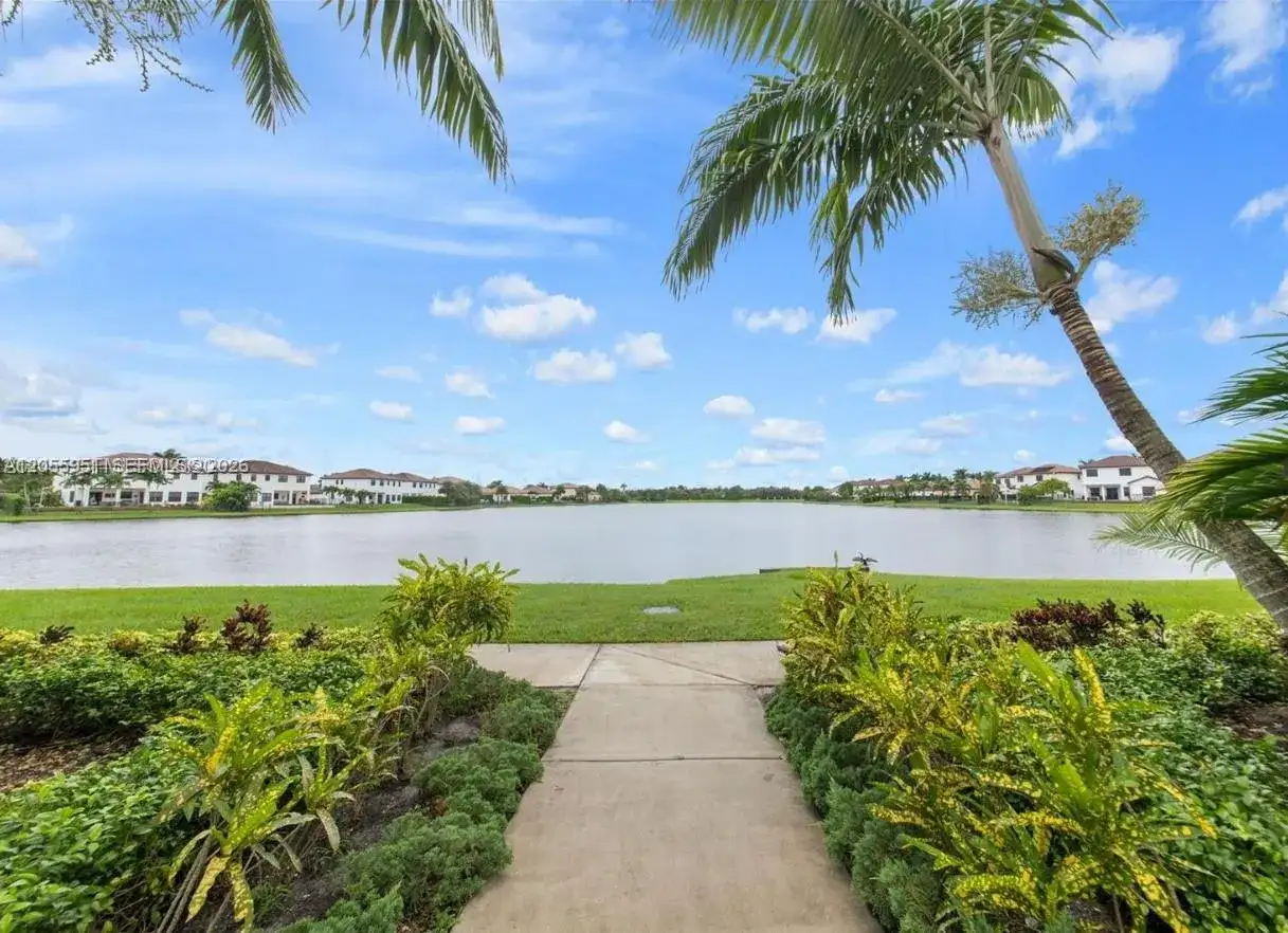 2955 Tortola Way, Cooper City FL 33024 photo 3