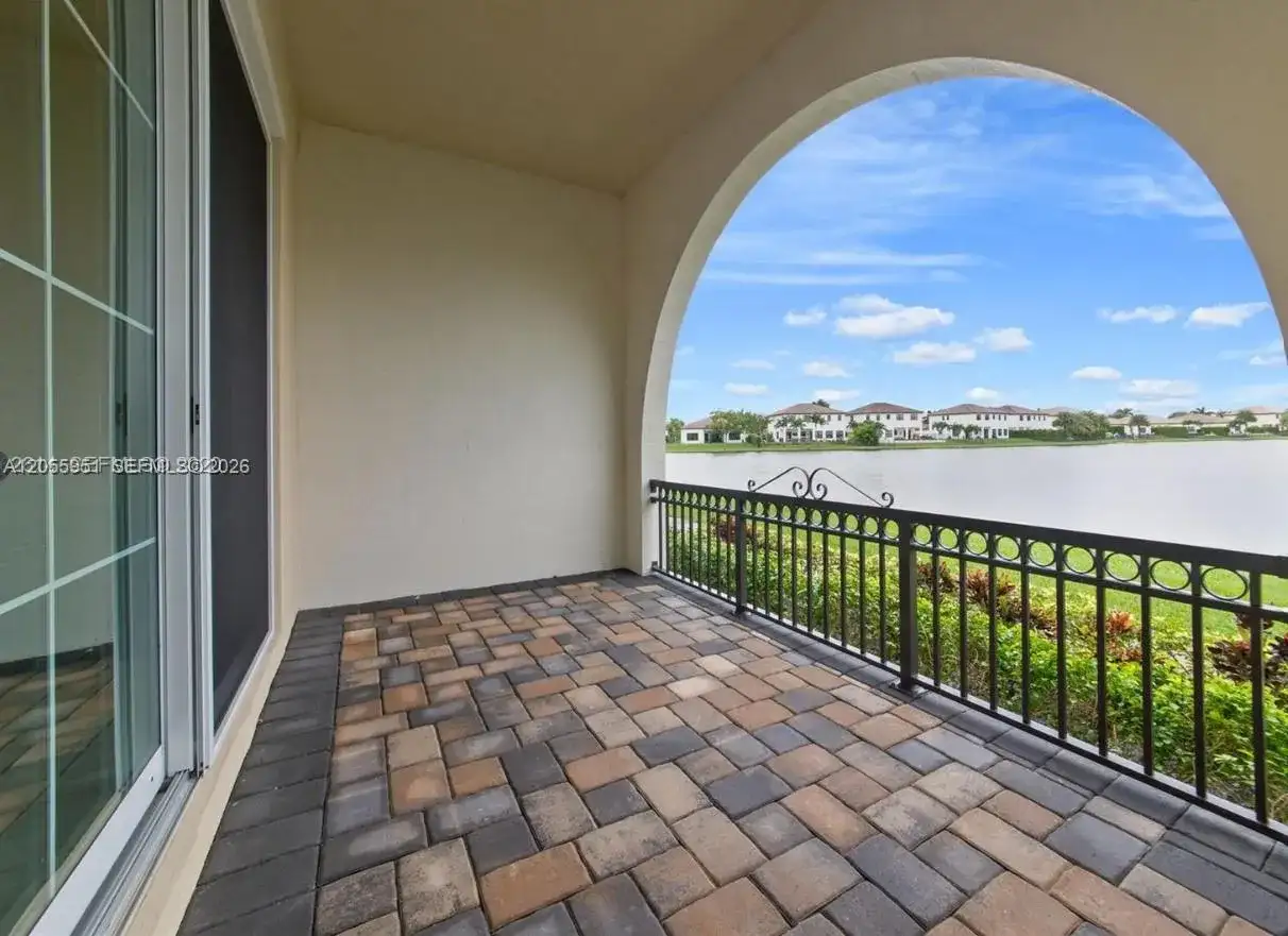 2955 Tortola Way, Cooper City FL 33024 photo 5