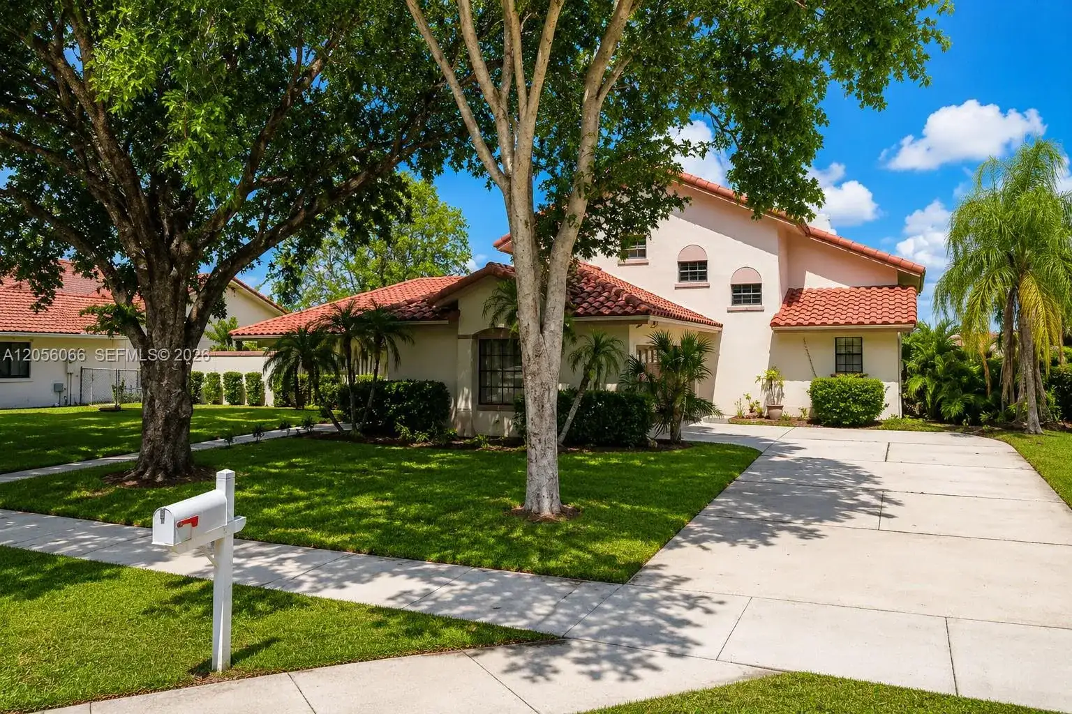 1855 SW 101st Ave, Davie FL 33324 photo 3