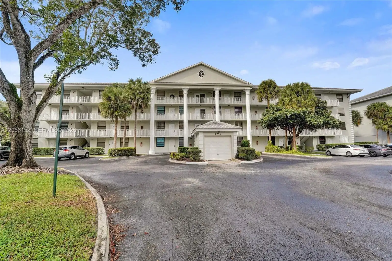 1713 Whitehall Dr # 304, Davie FL 33324 photo 2