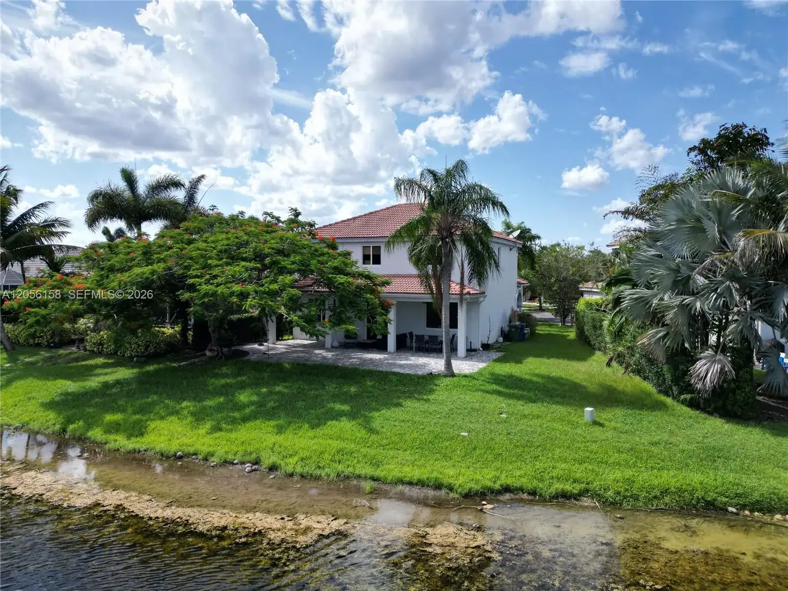 1216 Chinaberry Dr, Weston FL 33327 photo 2