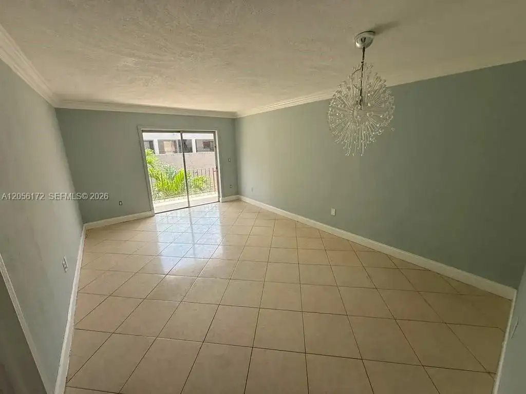 1055 W 77th St # 309, Hialeah FL 33014 photo 2