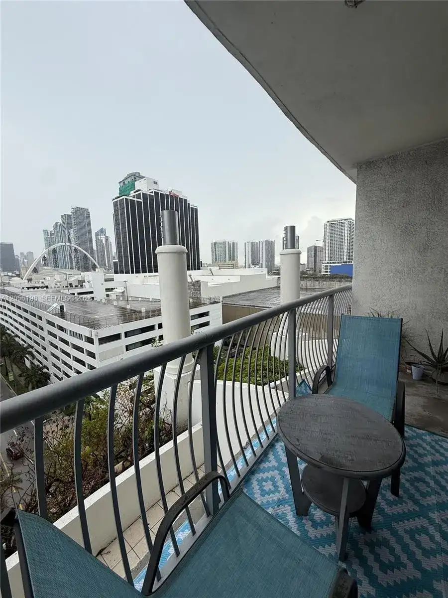 1750 N Bayshore Dr # 1212, Miami FL 33132 photo 3
