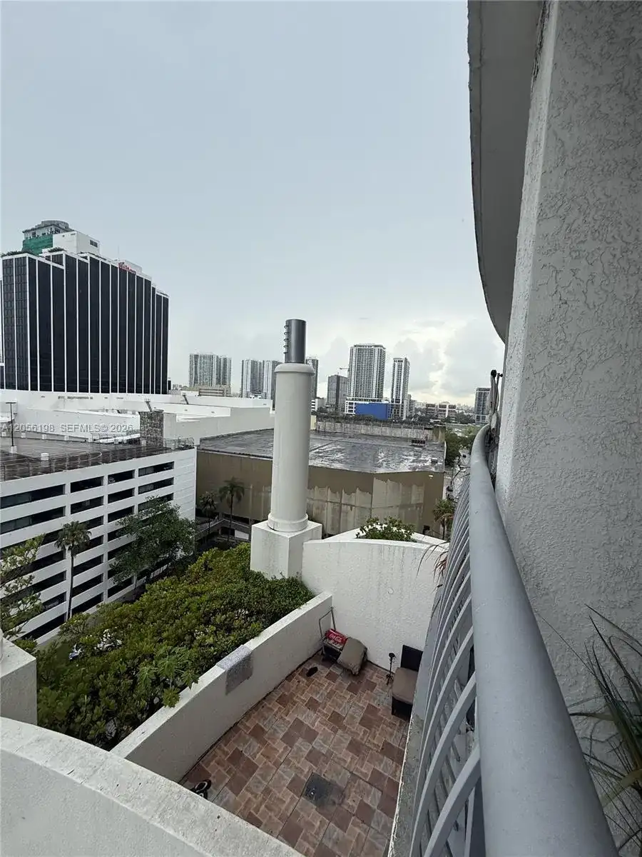1750 N Bayshore Dr # 1212, Miami FL 33132 photo 4