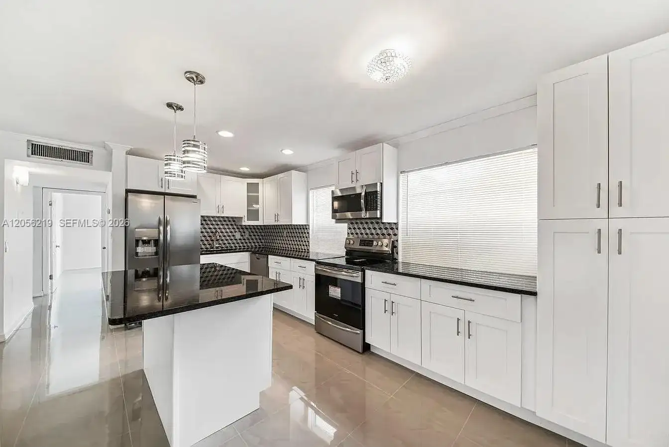 899 S Normandy # 899, Delray Beach FL 33484 photo 5