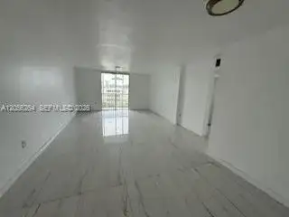 1700 NE 191st St # 510, Miami FL 33179 photo 2