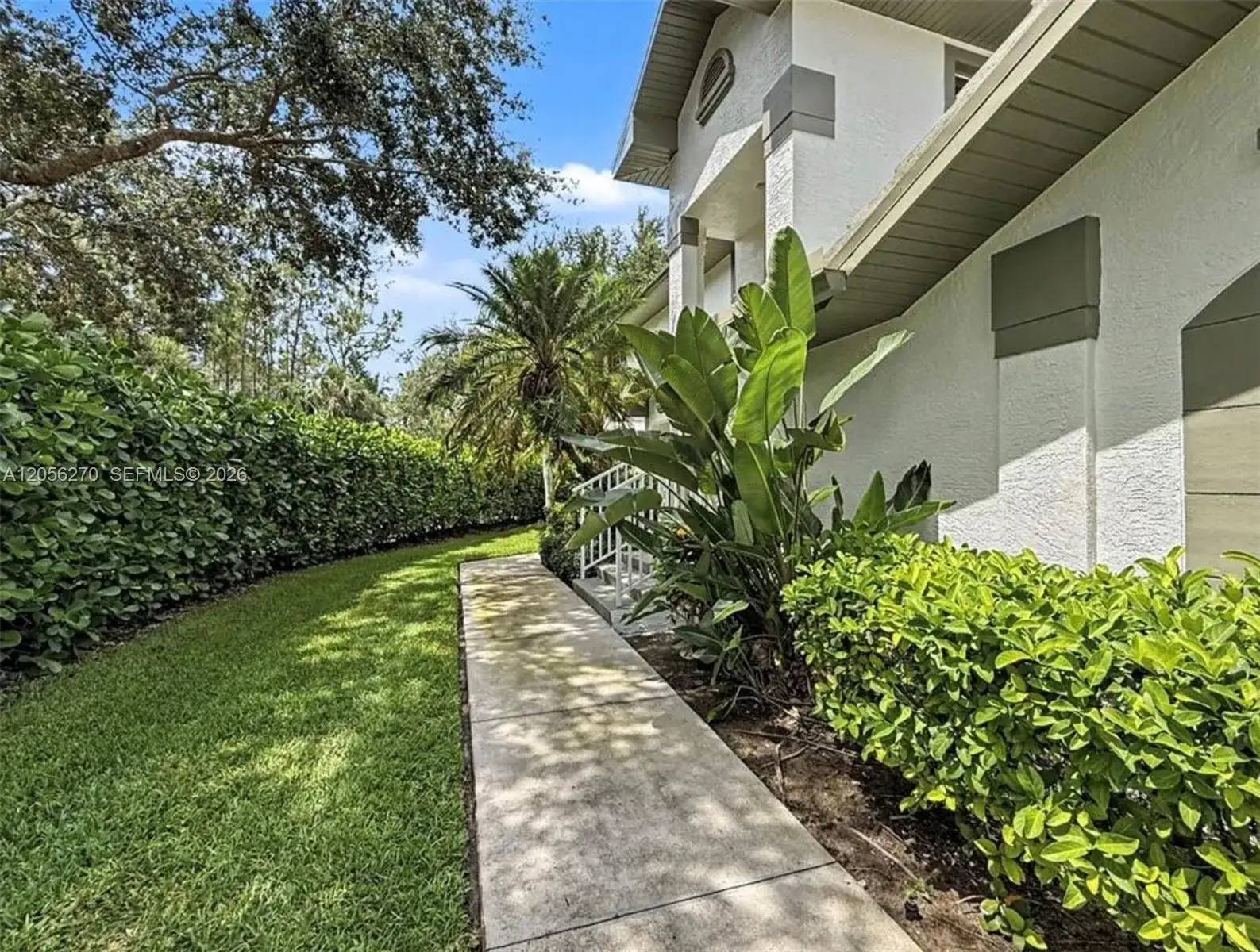 8390 Big Acorn CIR # 1103, Naples FL 34119 photo 4