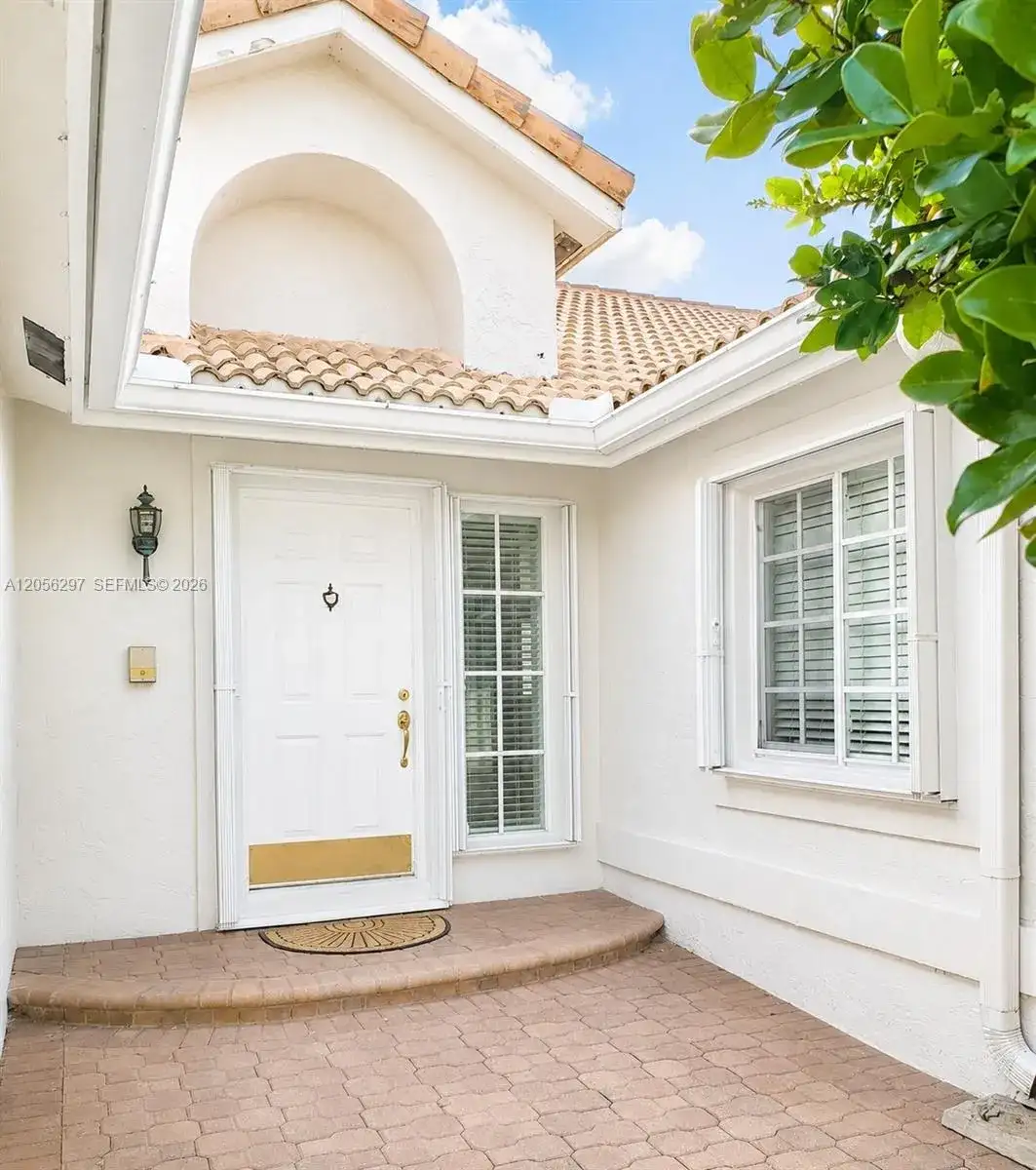 569 Spinnaker # 0, Weston FL 33326 photo 2