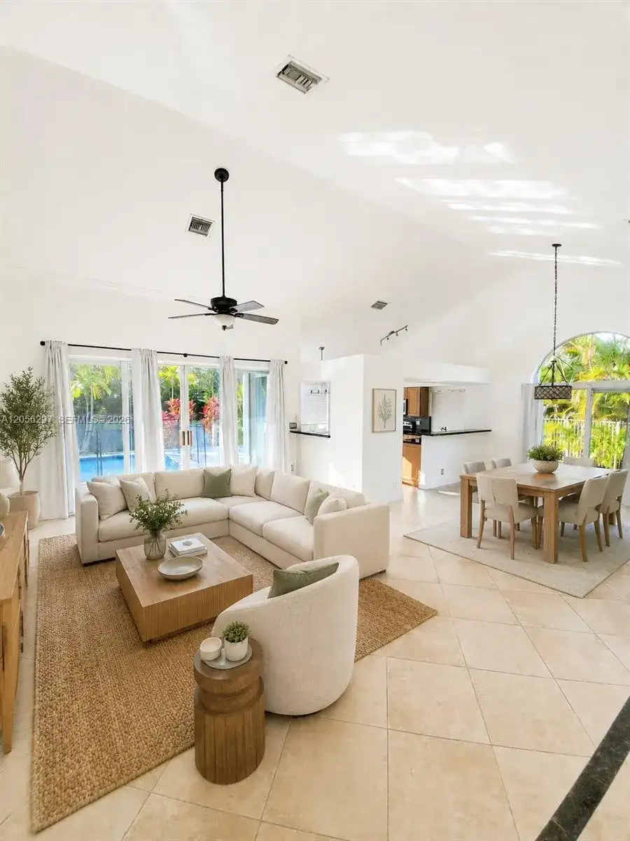 569 Spinnaker # 0, Weston FL 33326 photo 5