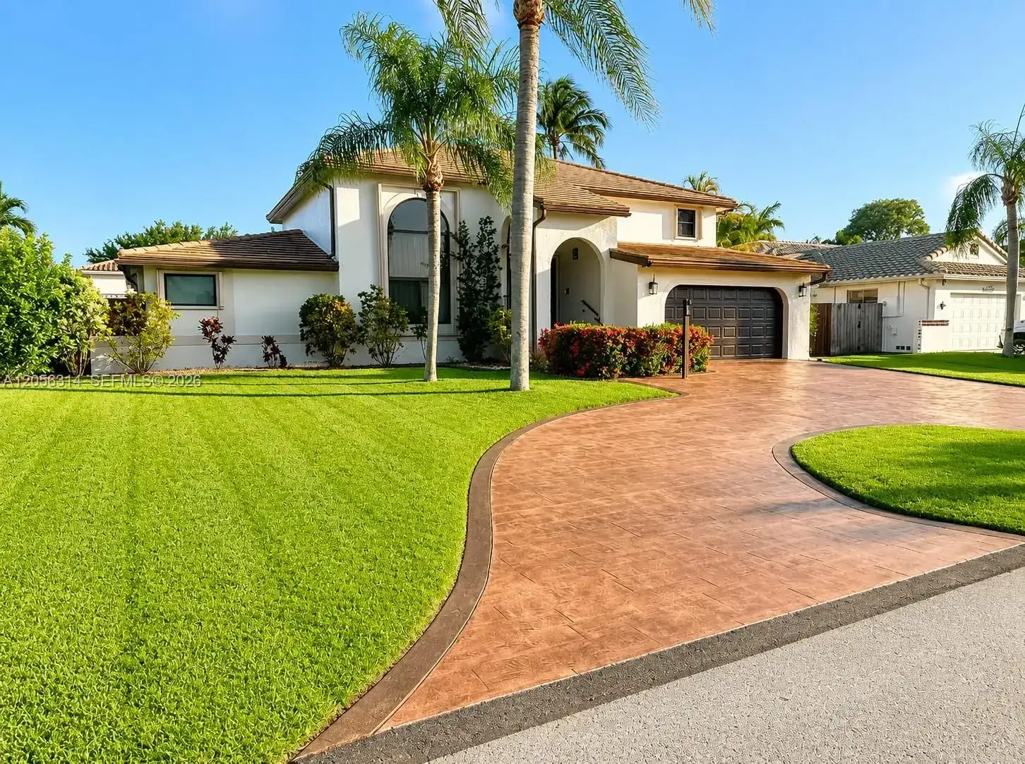 15832 Stonetower St, Davie FL 33331 photo 2