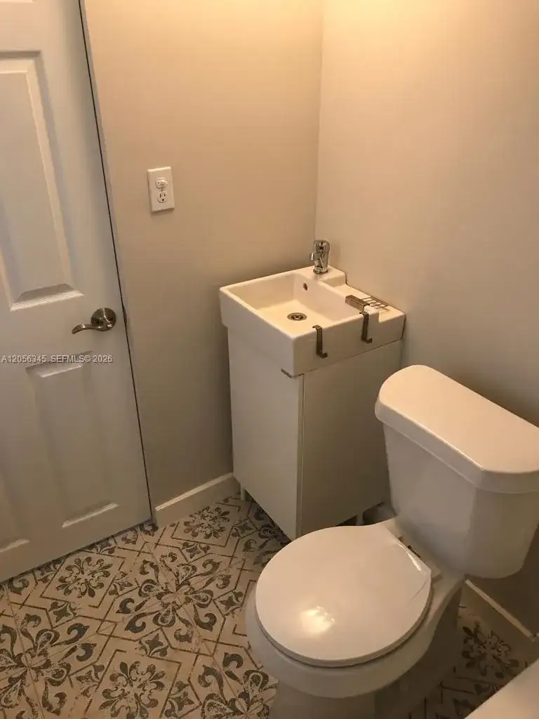 1700 NW 22 CT # 5, Miami FL 33125 photo 5