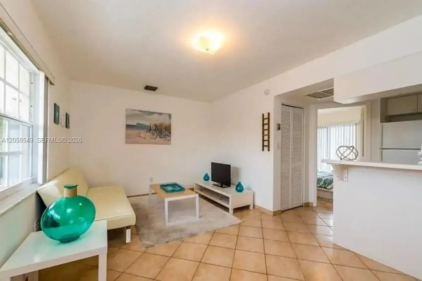 345 Michigan Ave # 19, Miami Beach FL 33139 photo 2