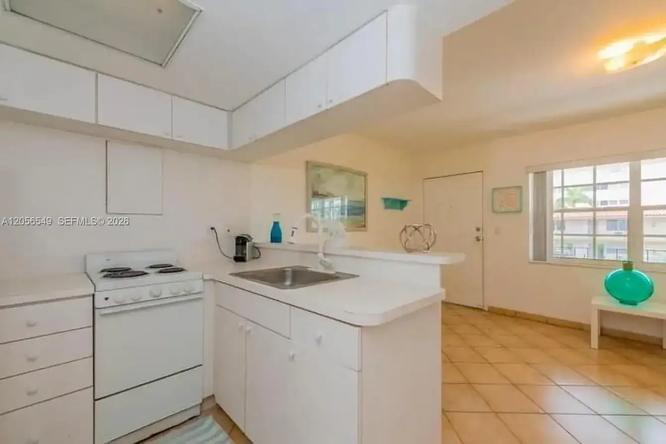 345 Michigan Ave # 19, Miami Beach FL 33139 photo 3