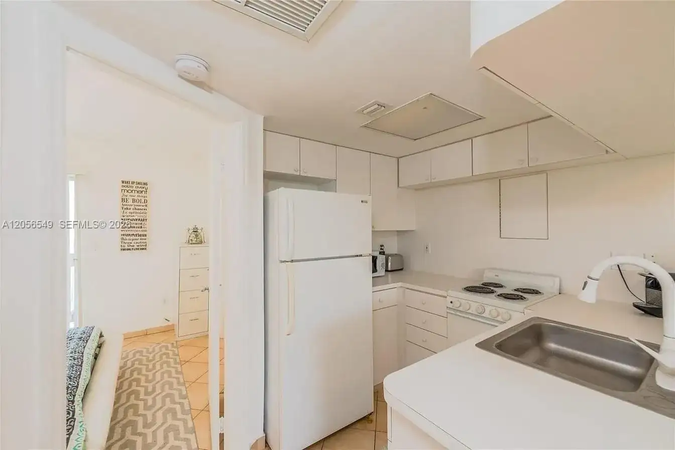 345 Michigan Ave # 19, Miami Beach FL 33139 photo 4