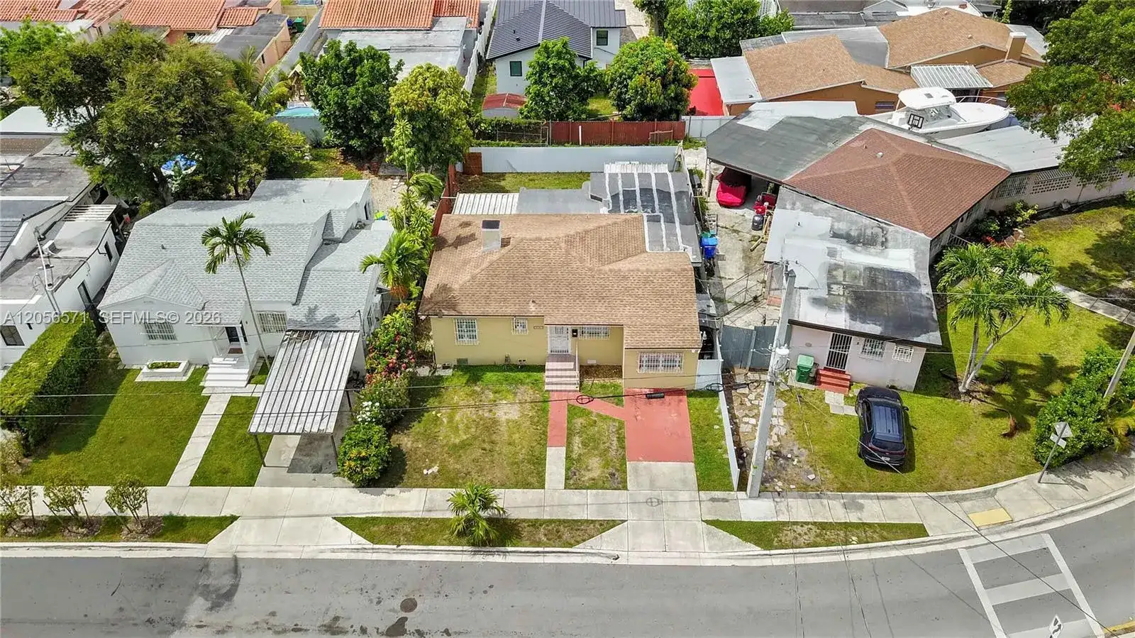 3080 SW 5th St, Miami FL 33135 photo 3