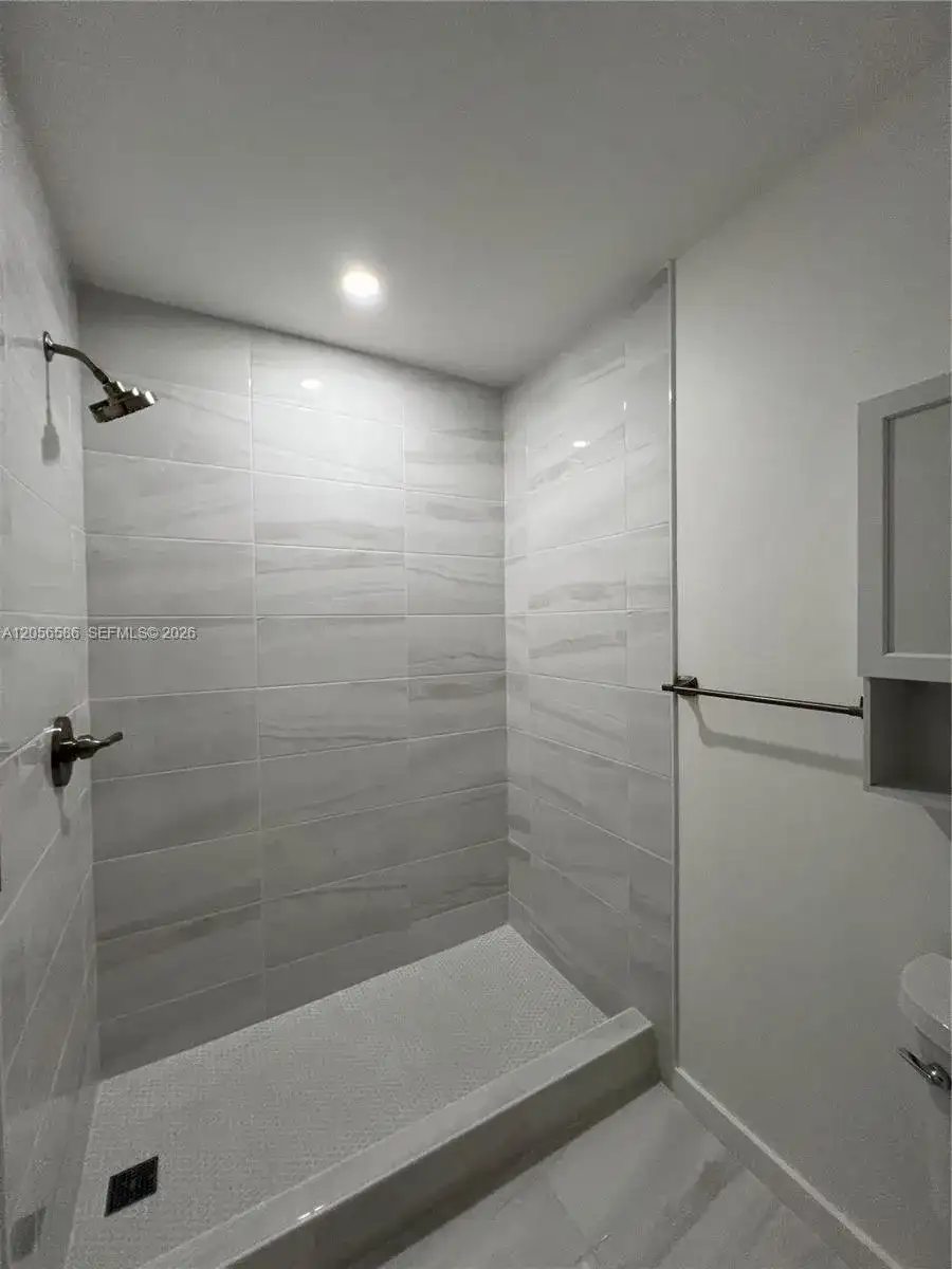 8111 SW 81st Pl, Miami FL 33143 photo 5