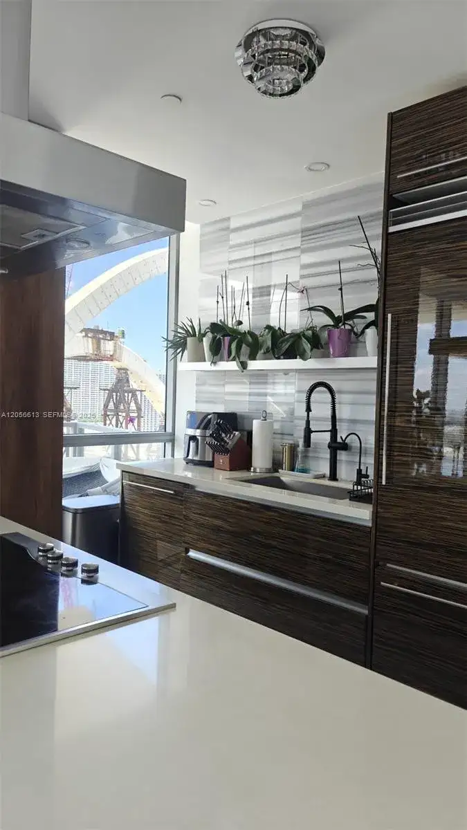1100 Biscayne Blvd # 2106, Miami FL 33132 photo 4