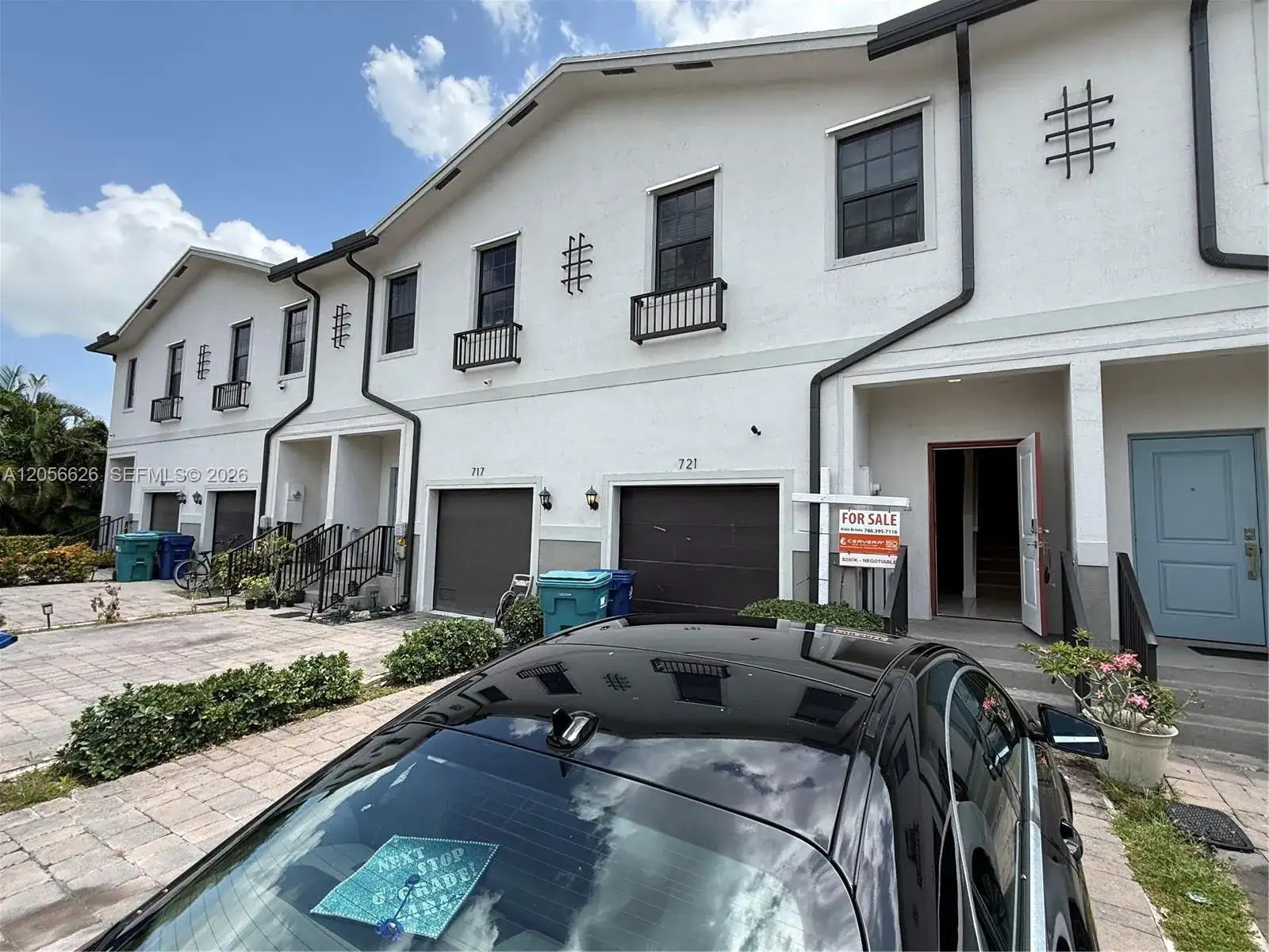 721 SW 11th St, Florida City FL 33034 photo 2