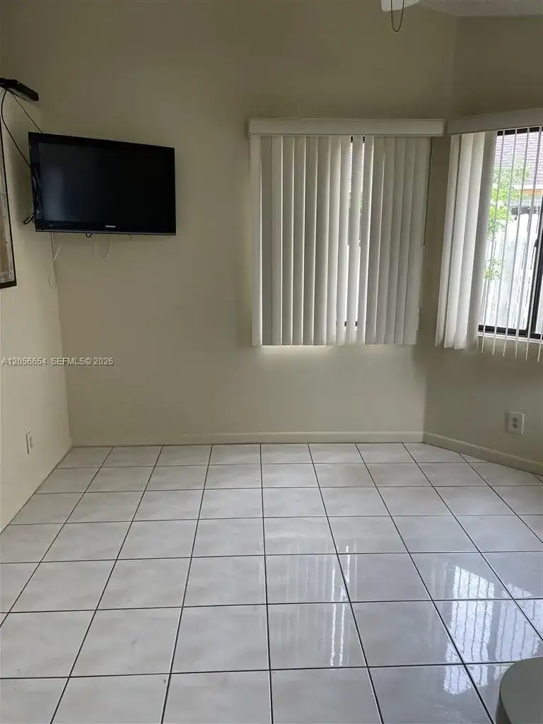 308 Bishop Rd, North Lauderdale FL 33068 photo 2