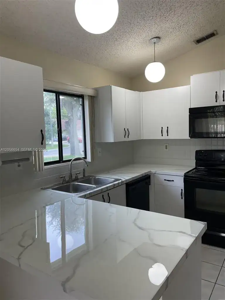 308 Bishop Rd, North Lauderdale FL 33068 photo 3