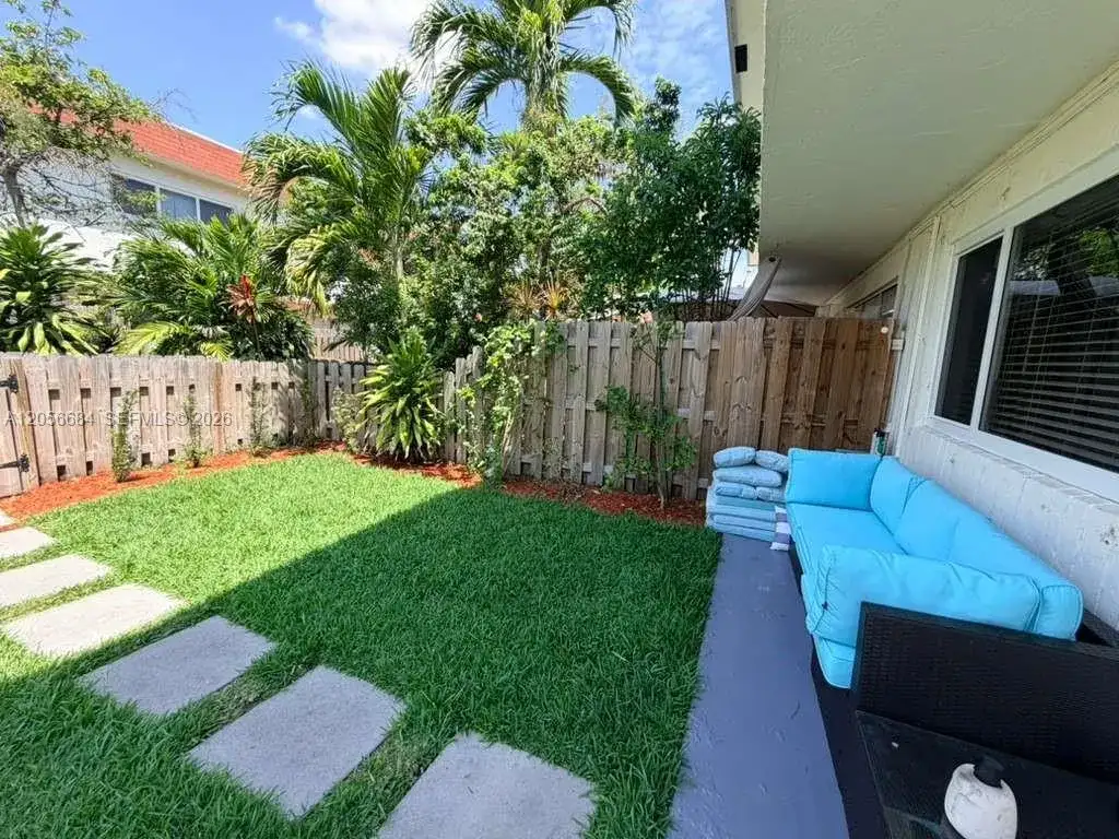 1500 NE 151st St # 104, Miami FL 33162 photo 4