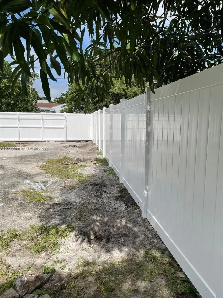 2015 Washington St, Hollywood FL 33020 photo 5