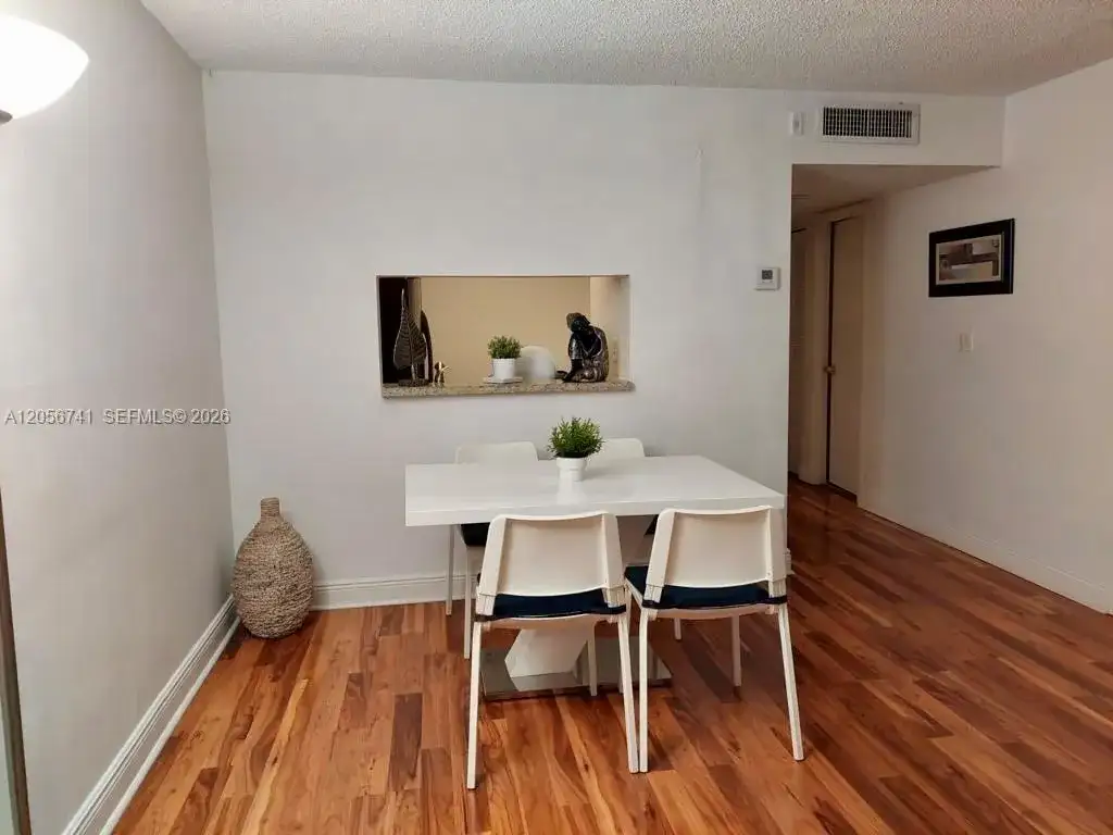486 NW 165th St Rd # 103, Miami FL 33169 photo 4