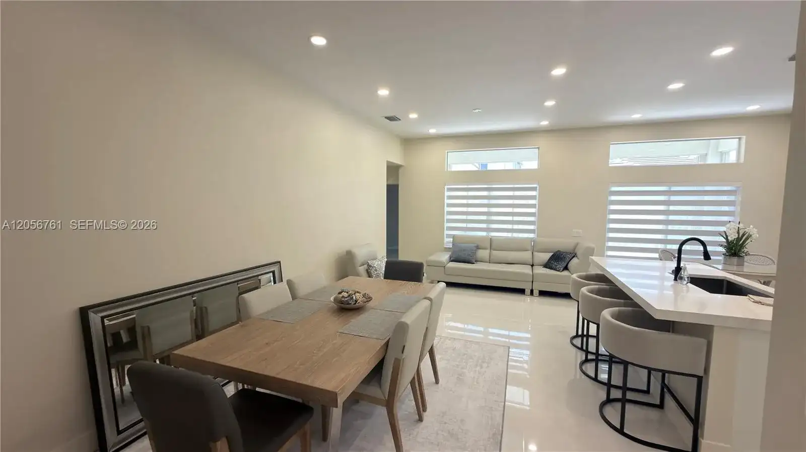 692 Maplewood Ct, Weston FL 33327 photo 3