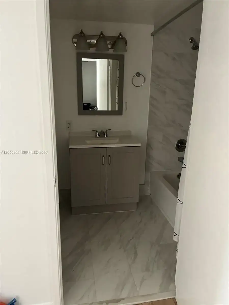 850 N Miami Ave # 406, Miami FL 33136 photo 5