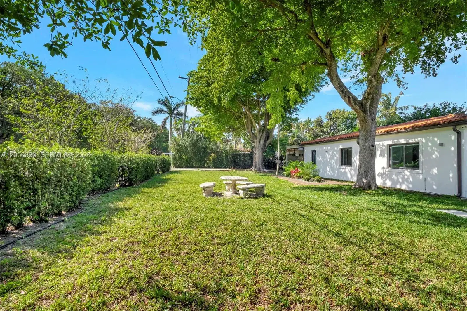 2198 NE 183rd St, North Miami Beach FL 33179 photo 3