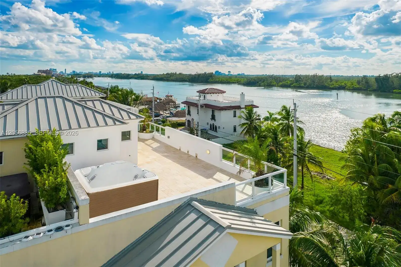 348 Elm St # 10, Hollywood FL 33019 photo 5