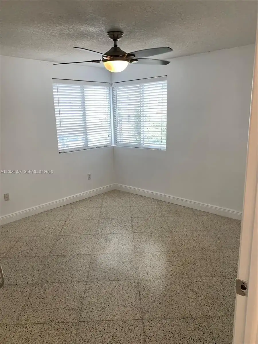 498 SW 2nd St # 2C, Miami FL 33130 photo 5