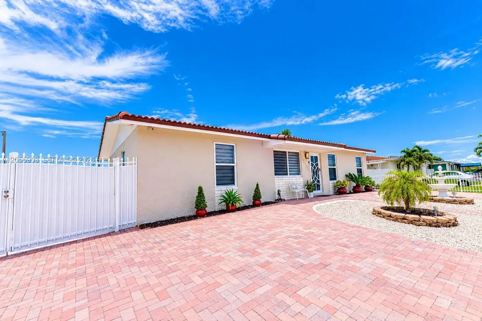 25305 SW 124 CT, Homestead FL 33032 photo 2
