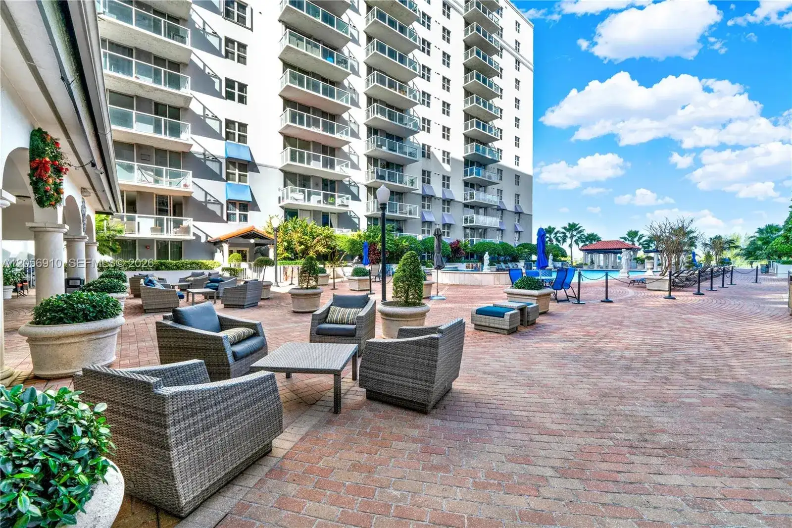 5077 NW 7th St # 508, Miami FL 33126 photo 2