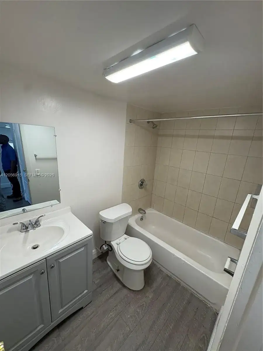 13285 NE 6th Ave # N301, North Miami FL 33161 photo 3