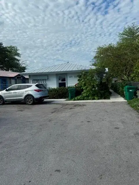 684 NW 14th St, Florida City FL 33034 photo 2