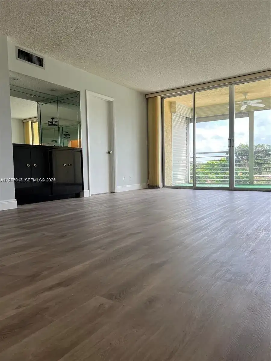 9520 Seagrape Dr # 403, Davie FL 33324 photo 5