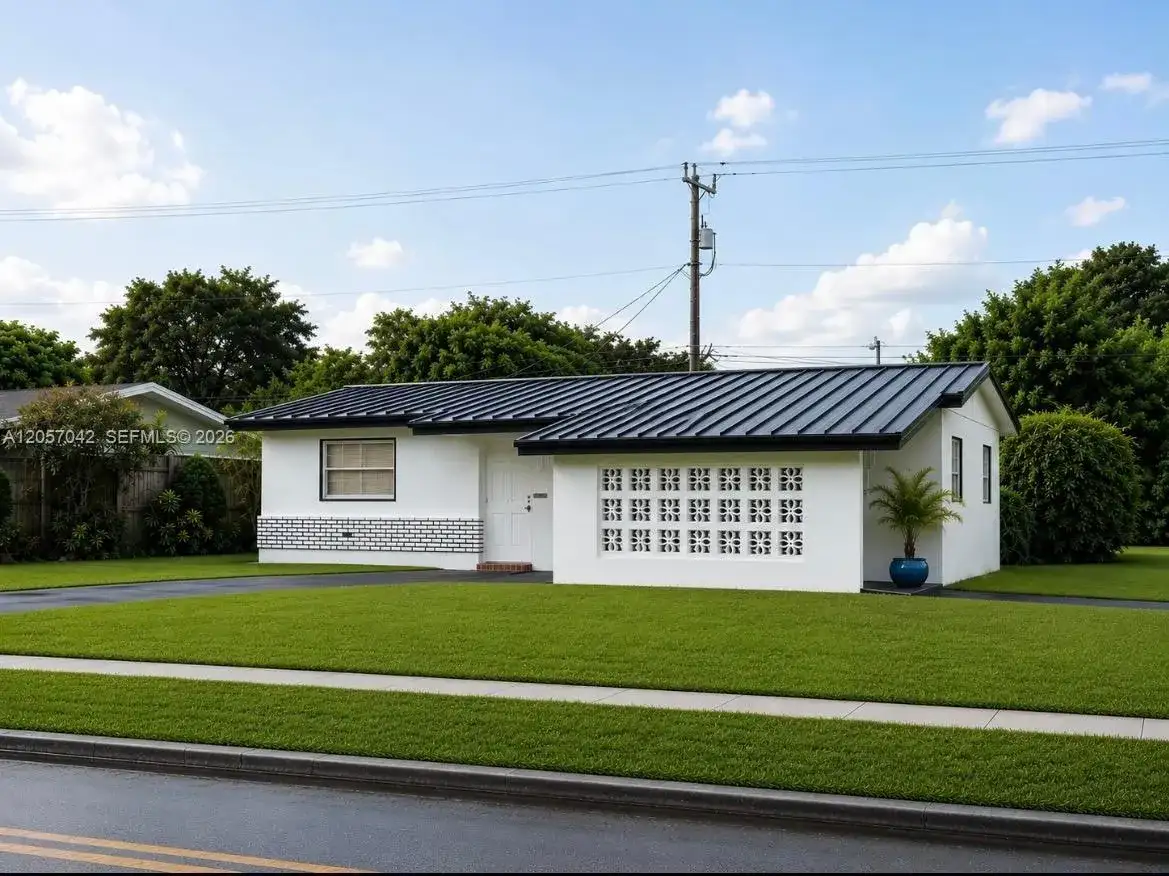 2581 NW 47th Ave, Lauderhill FL 33313 photo 2