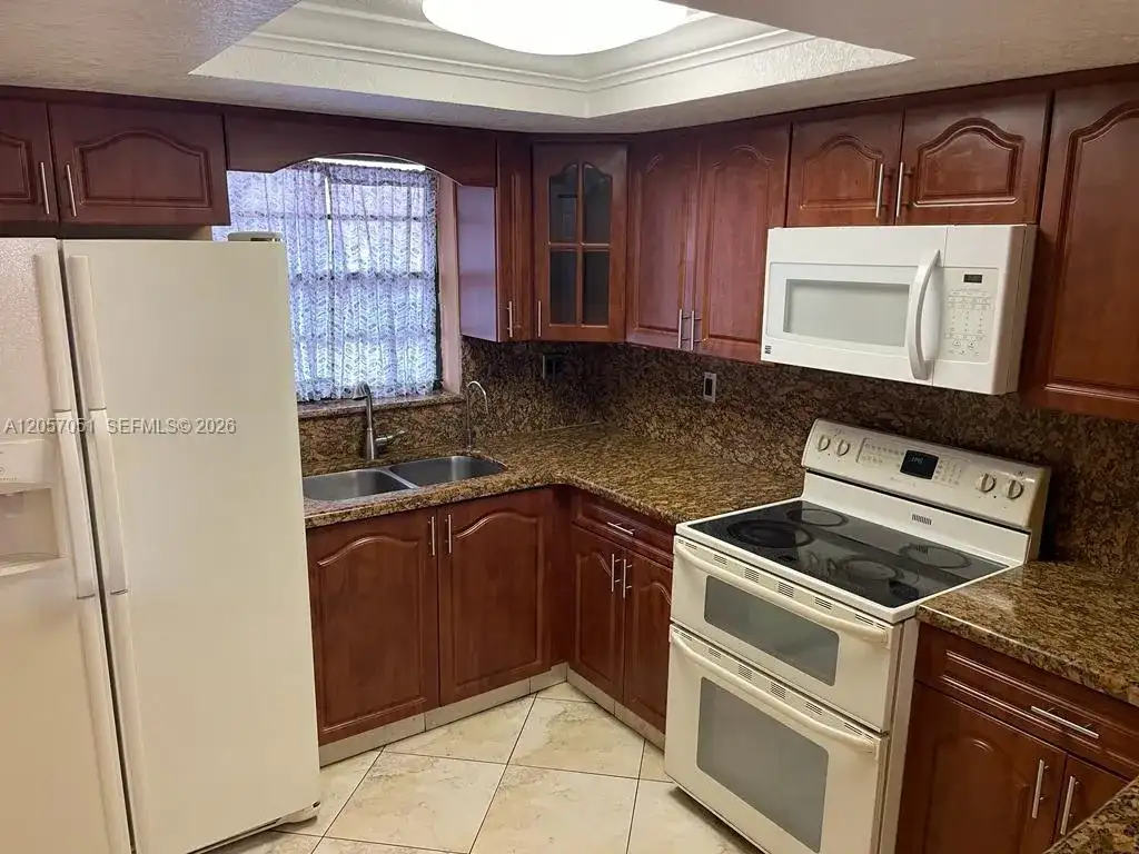 10851 SW 6th St # 5, Sweetwater FL 33174 photo 3