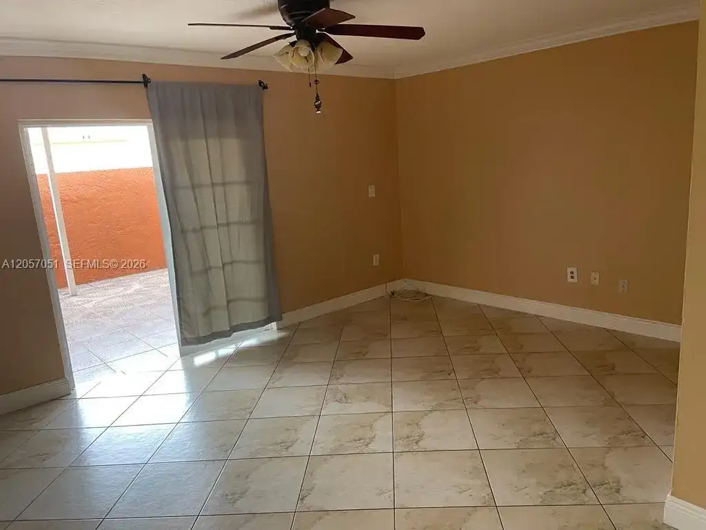 10851 SW 6th St # 5, Sweetwater FL 33174 photo 4