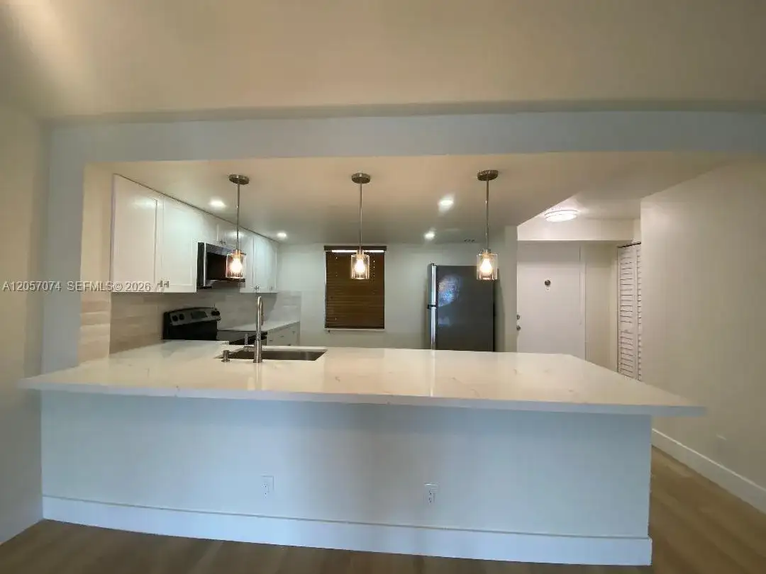 401 SE 3rd St # 405, Dania Beach FL 33004 photo 5
