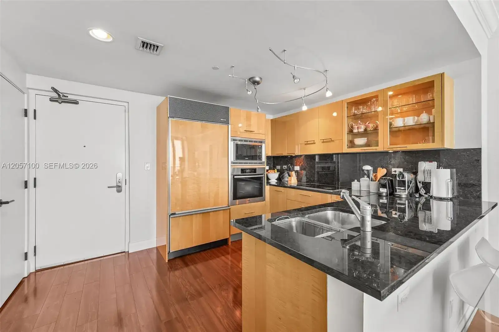 6799 Collins Ave # 1103, Miami Beach FL 33141 photo 5