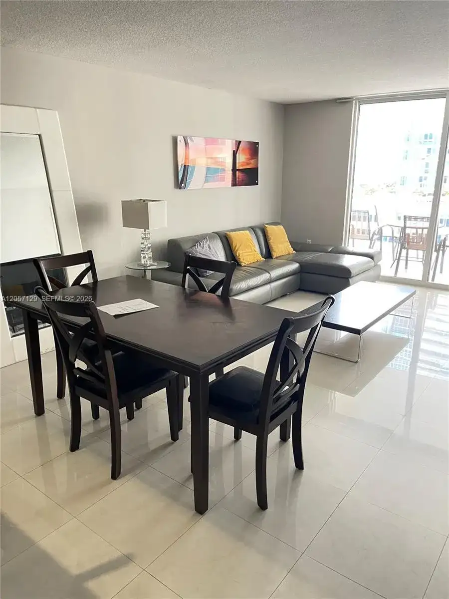 1200 Brickell Bay Dr # 2418, Miami FL 33131 photo 3