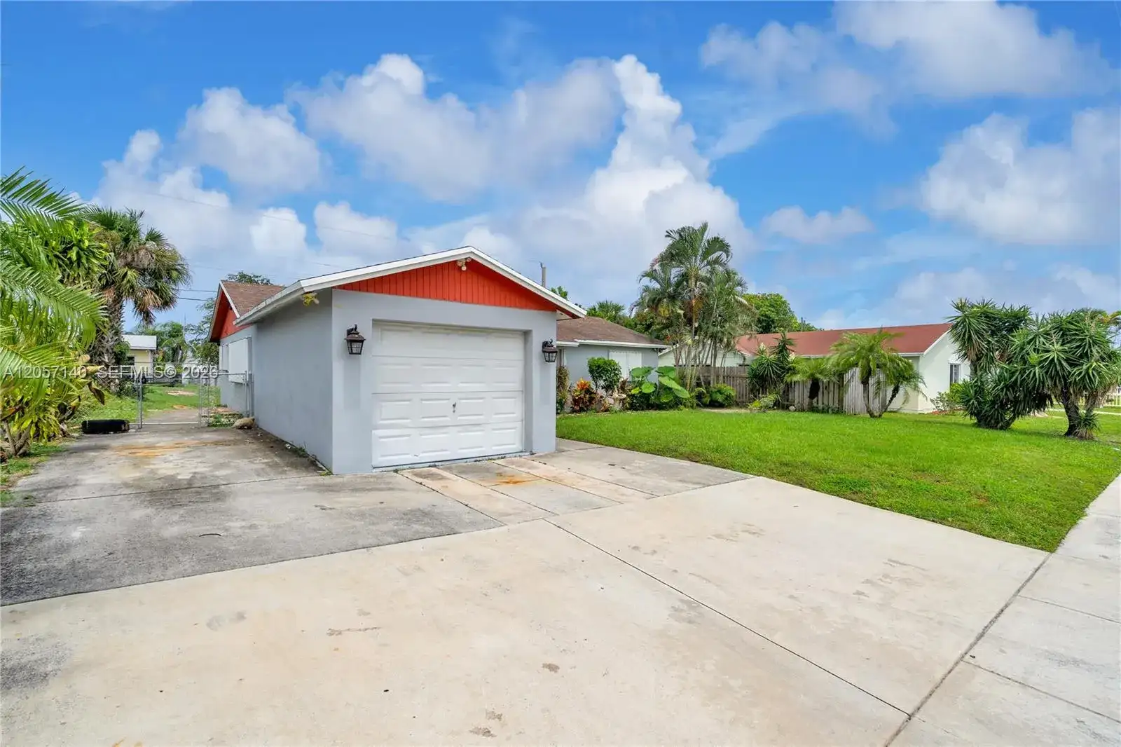 1320 W 26th Ct, Riviera Beach FL 33404 photo 4