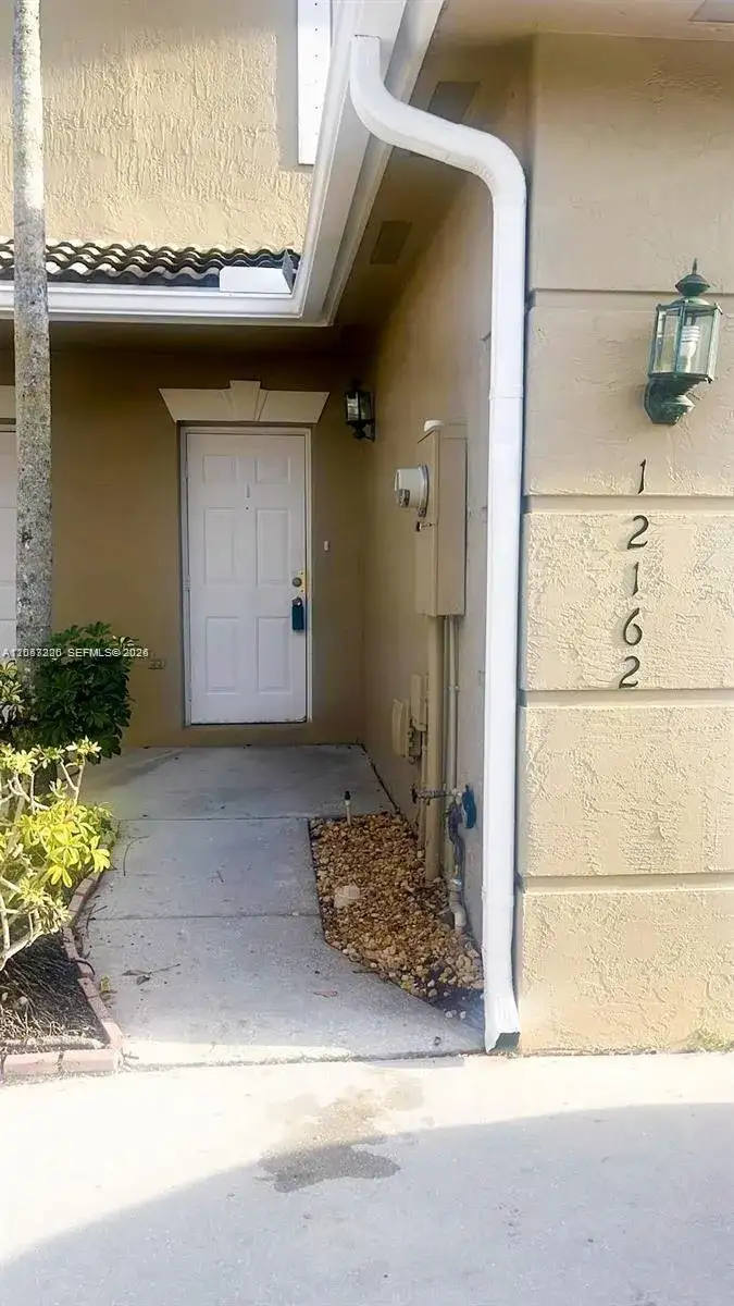 12162 SW 5th Ct, Pembroke Pines FL 33025 photo 2