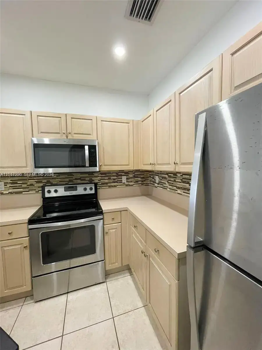 12162 SW 5th Ct, Pembroke Pines FL 33025 photo 5