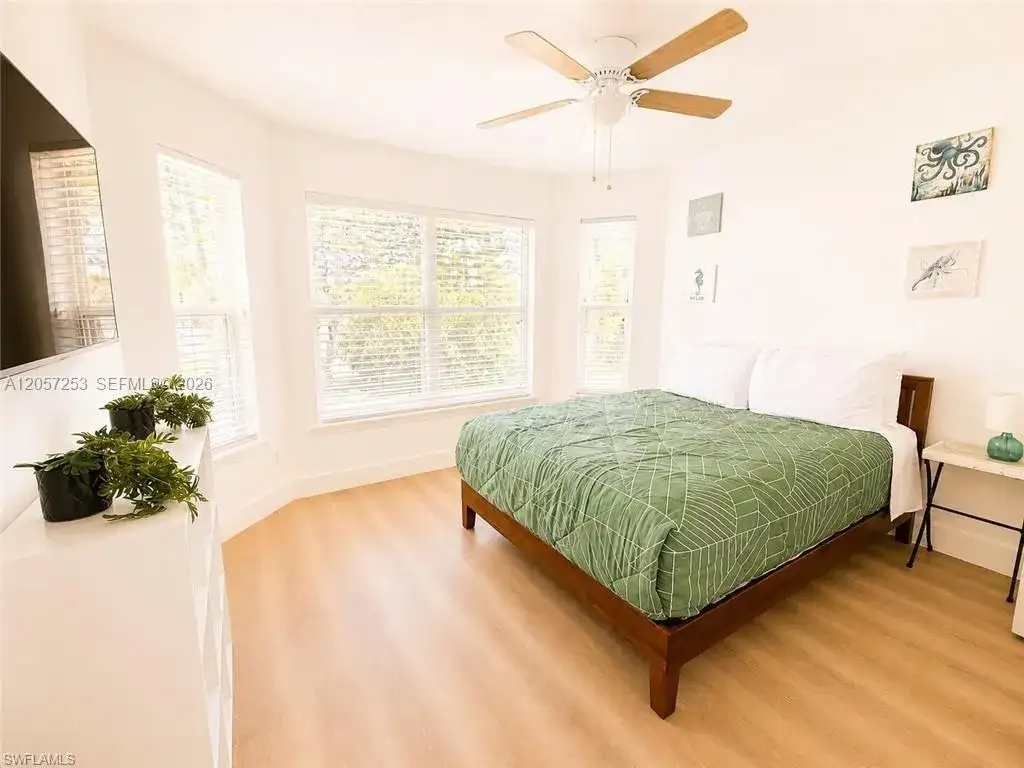 3659 Riviera Circle, Bonita Springs FL 34134 photo 2