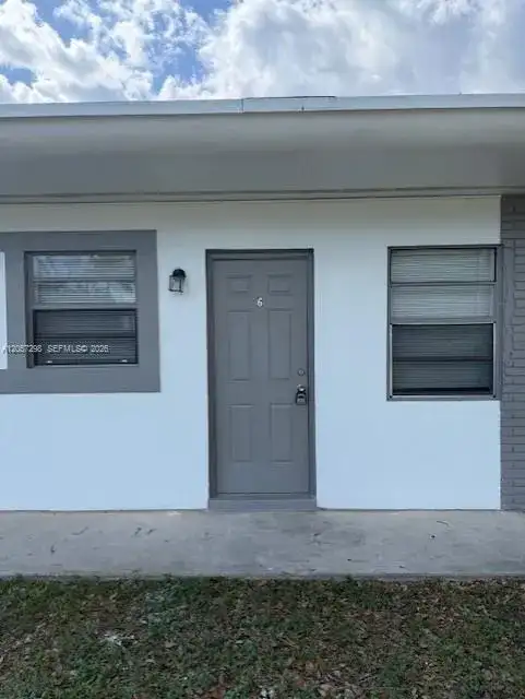 2554 NW 14th St # 3, Fort Lauderdale FL 33311 photo 2